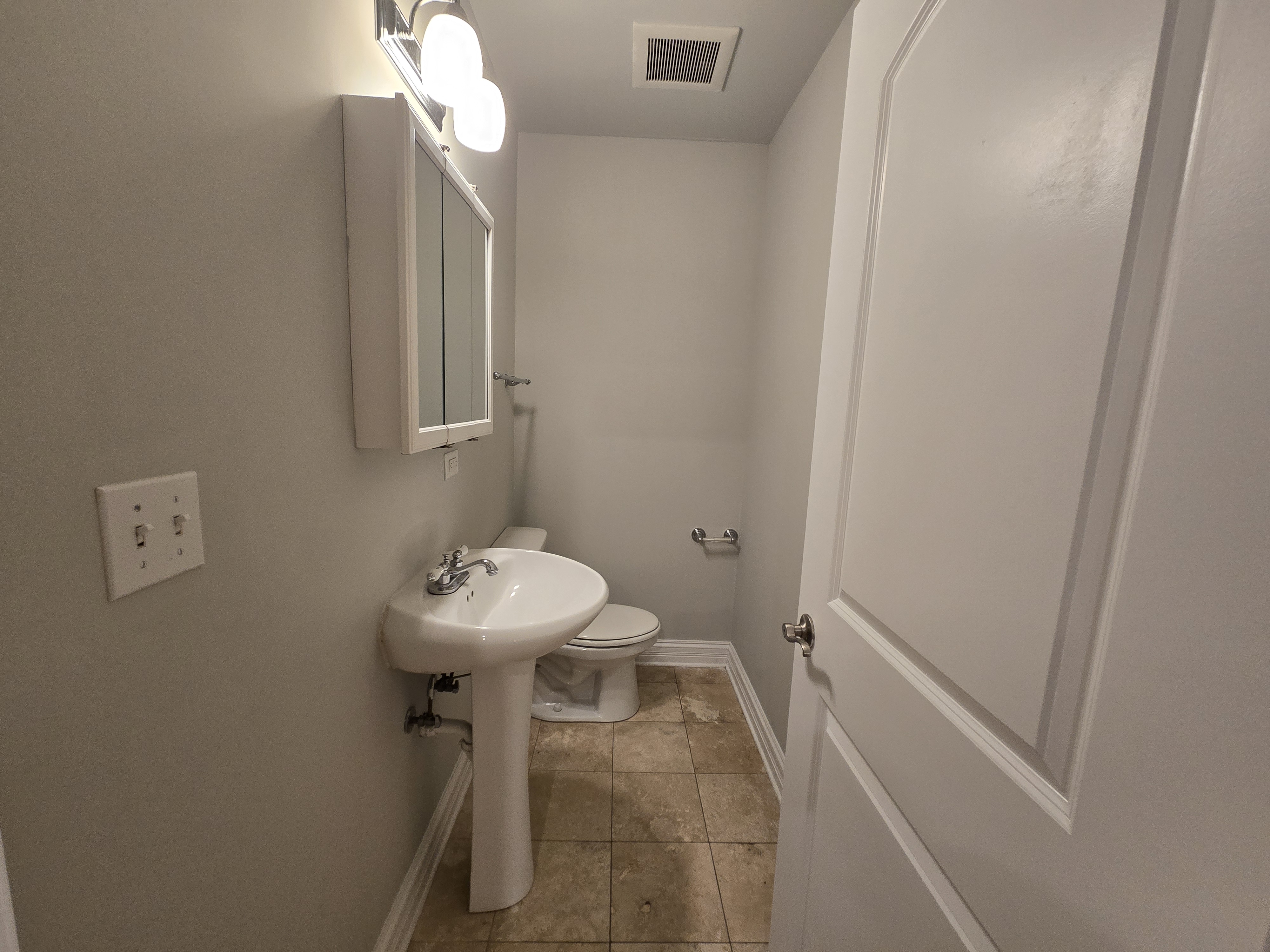 3829-31 N. Kedzie Ave. 3829-31 N. Kedzie Ave., Chicago, IL 60618 Irving Park - Leasing by Cross Street